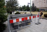 Powoli rusza rewitalizacja Placu Słowiańskiego w Legnicy. Będą utrudnienia, zobaczcie aktualne zdjęcia