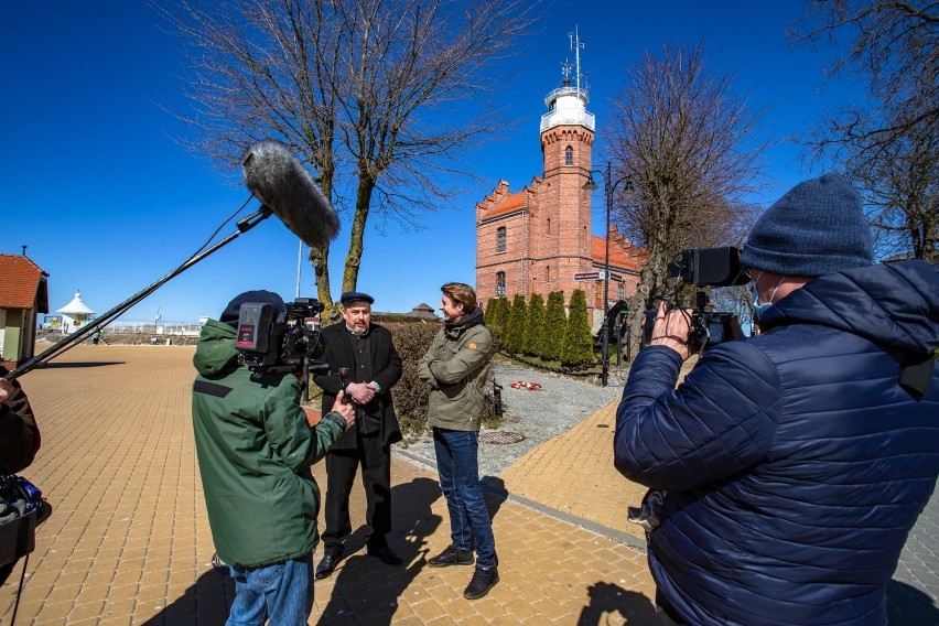 Karol Okrasa gotował w Ustce. Znany kucharz nagrywał kolejny odcinek swojego programu (zdjęcia)