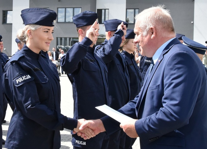 Kraków. Ślubowanie nowych policjantów. Gdzie trafią na służbę?