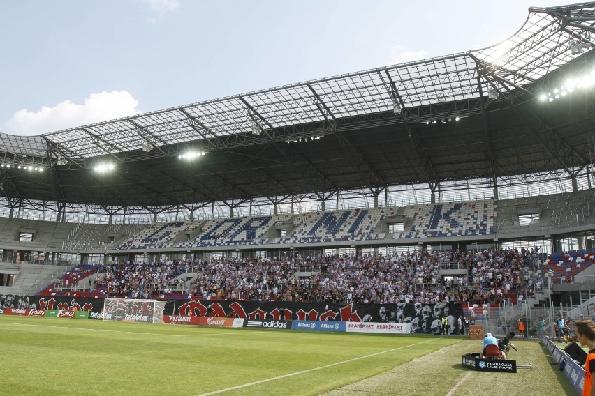 Nowy stadion w Zabrzu. Debiut Torcidy na nowej trybunie