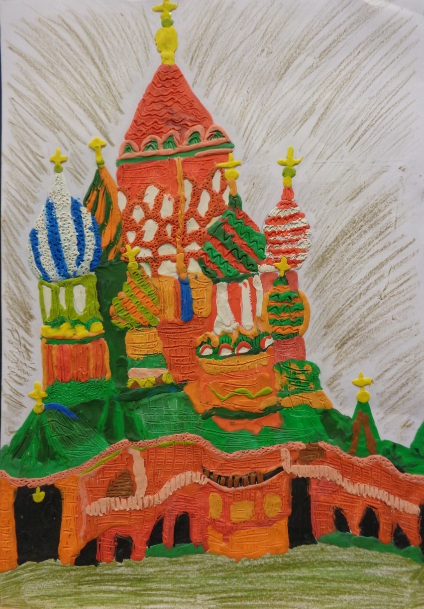 Uczniowie rysowali, malowali i wyklejali zabytki architektury rosyjskiej