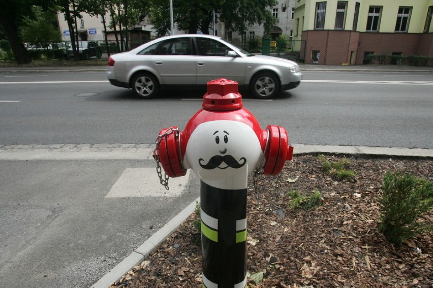 Kolejny radosny hydrant w Legnicy