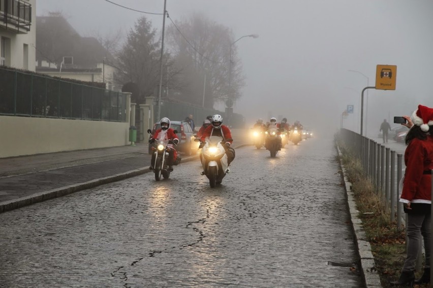 Szczecińscy motocykliści rozdają uśmiechy. Możesz zostać Mikołajem!