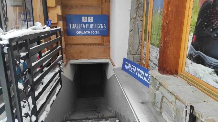 Toaleta na Krupówkach za 10 zł