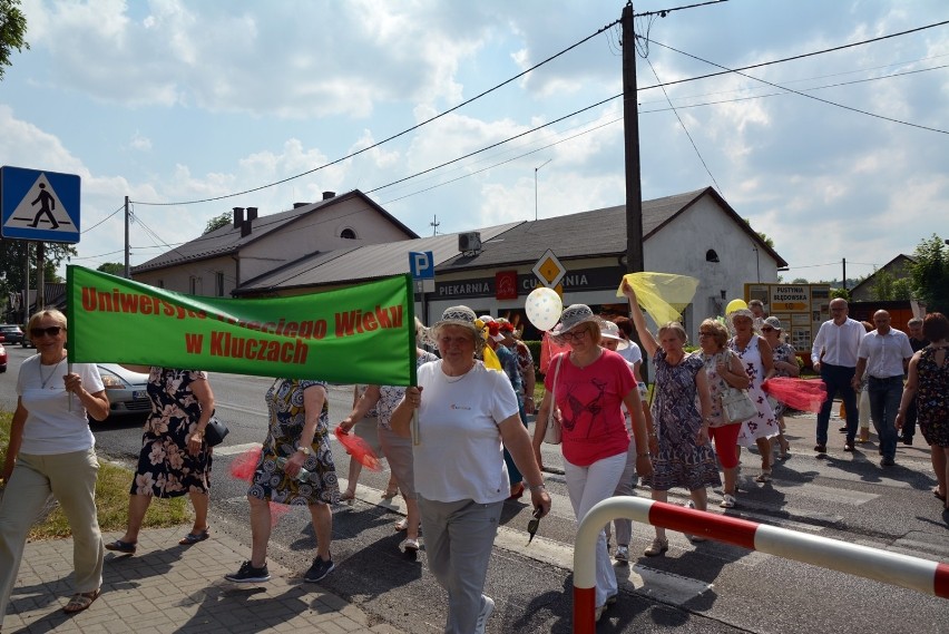 III Parada Seniorów i piknik "Samo zdrowie" w Kluczach