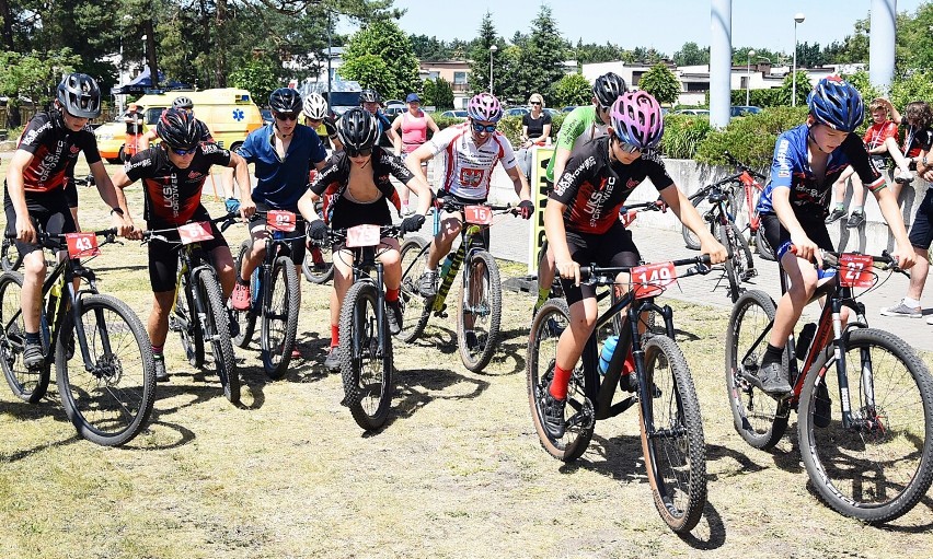 Kolarstwo. W Pile odbyła się kolejna runda MTB Cross Country 2022. Zobaczcie zdjęcia