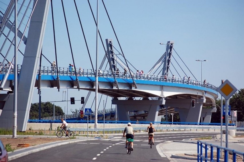 Podpisy mieszkańców Torunia zostaną wmurowane w nowy most