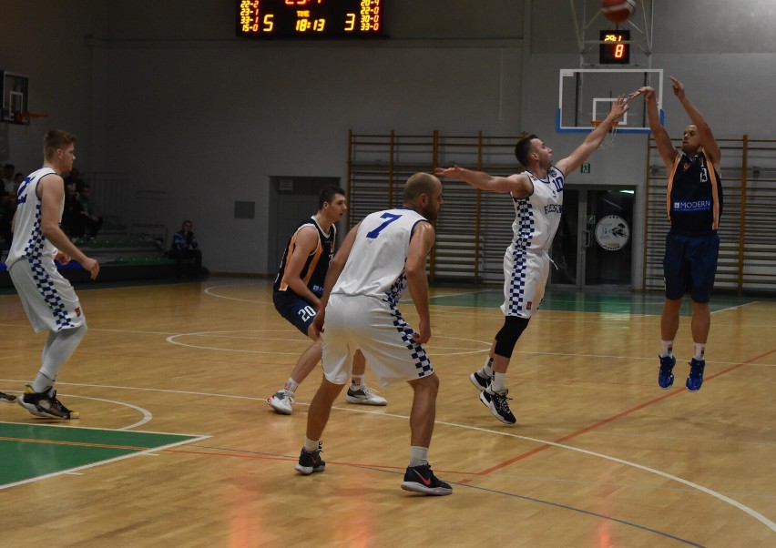 KS Kosz Pleszew - KS Sudety Jelenia Góra Stowarzyszenie 92:74