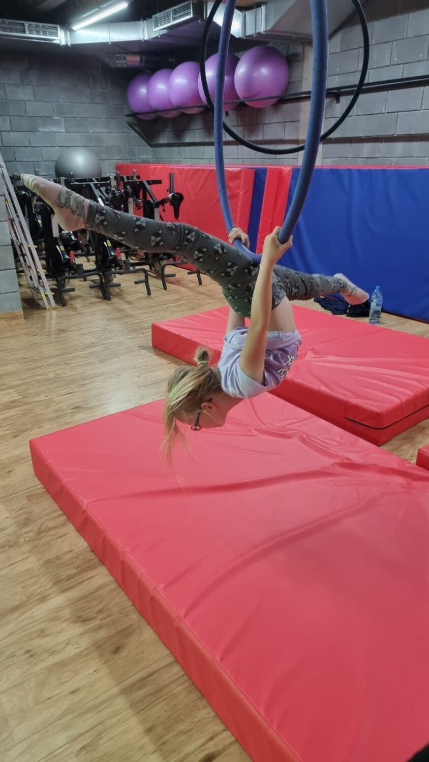 Gniezno. Niezwykła pasja 8-letniej Julki. Zajęła 4 miejsce w zawodach pole dance! [FOTO]