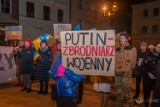 Manifestacja na Rynku w Gliwicach - ZDJECIA. Mieszkańcy solidarni z Ukrainą