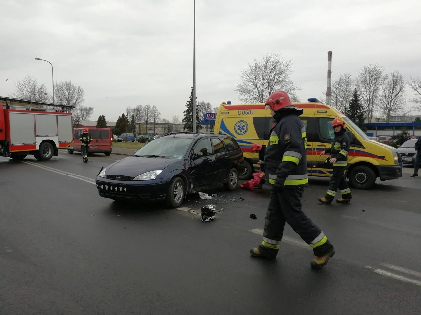 Tragiczny wypadek na ul. Polnej we Włocławku. Nie żyje 32-letni motocyklista