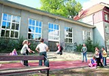 Jelenia Góra: Uczniowie SP 2 nie mają wf-u, bo dach sali grozi zawaleniem