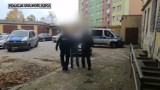 Zaatakował właściciela sklepu siekierą. Sprawca trafił do aresztu, a pokrzywdzony do szpitala [WIDEO]