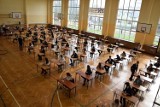Egzaminy gimnazjalne 2019 w Zduńskiej Woli bez zakłóceń. Są komisje egzaminacyjne