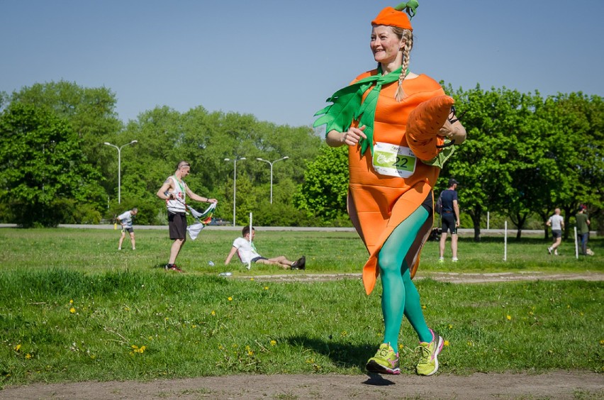 Bieg Wegański 2016: zdjęcia z biegu brzegiem Wisły! [GALERIA...