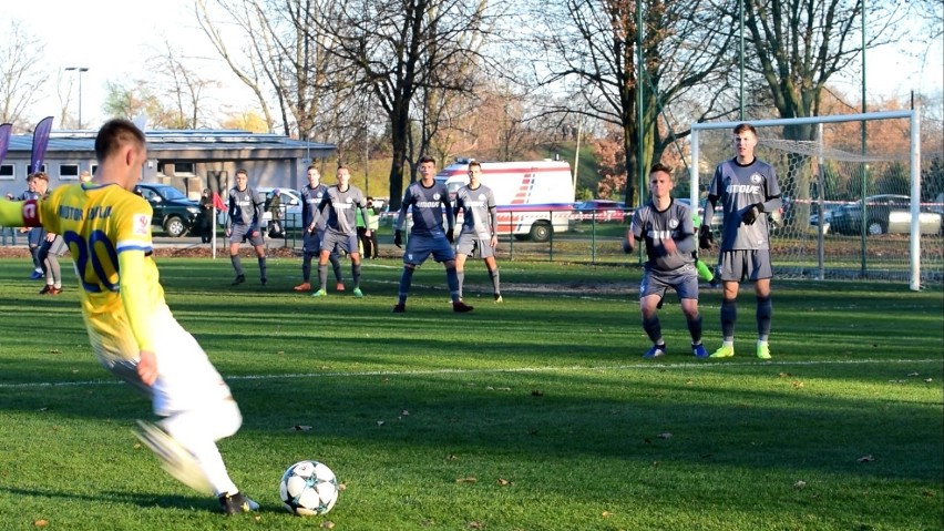 Po 16. kolejkach Centralnej Ligi Juniorów do lat 19 Legia...