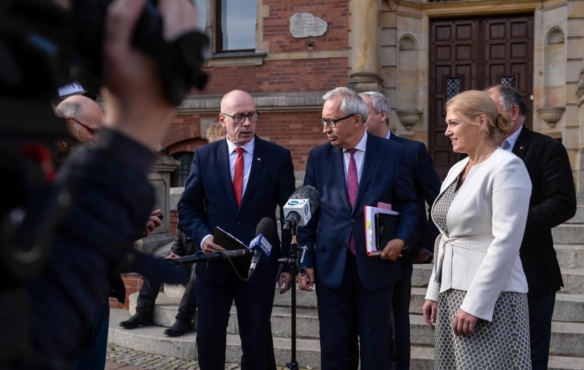 18.10.2019 Gdańsk. Konferencja radnych PiS i posła...