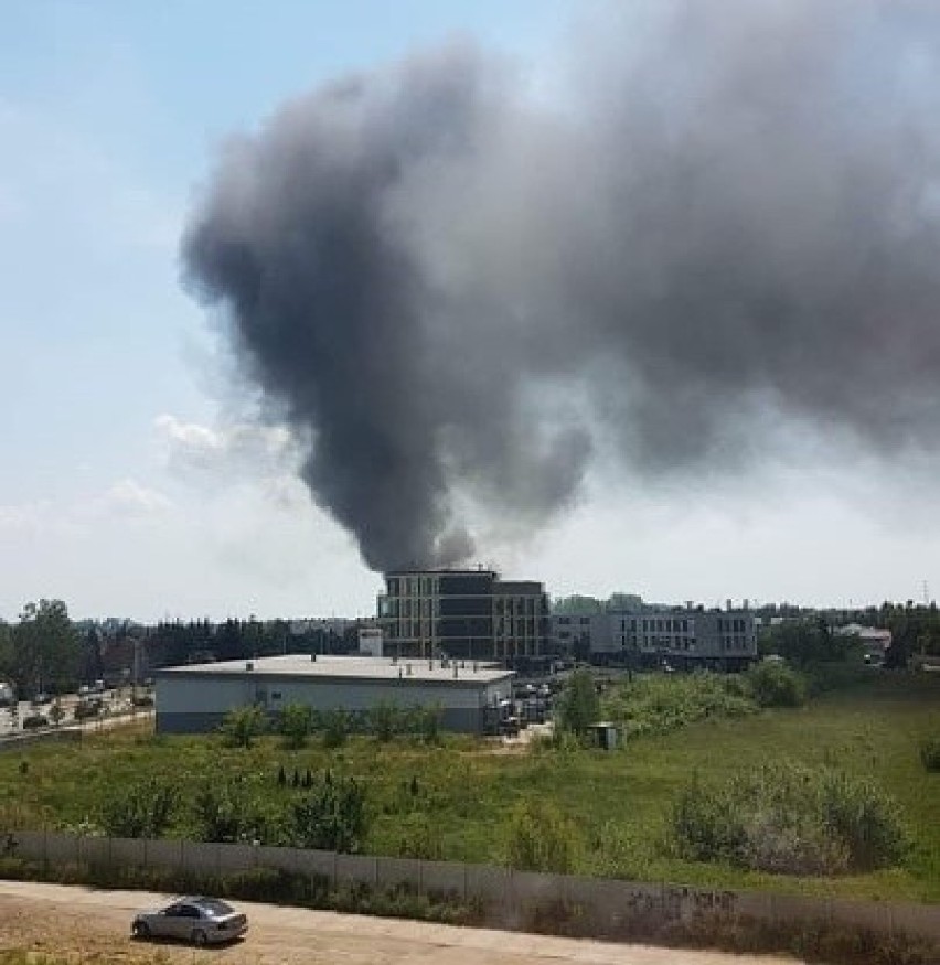 Wrocław. Groźny pożar na Jagodnie. Zobacz najnowsze zdjęcia z akcji gaśniczej! 