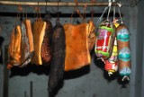 Szamotuły: Zuchwały napad na sklep mięsny. Złodziej ukradli 200 kg mięsa