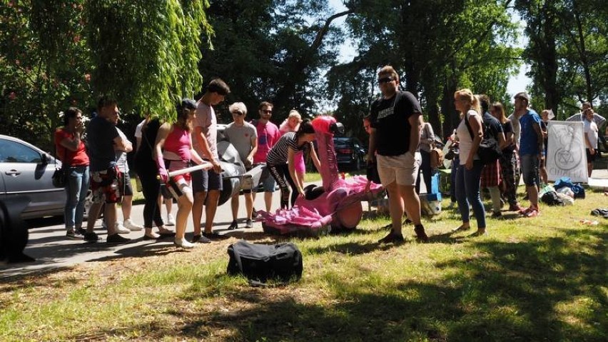 Juwenalia 2018 w Koszalinie. Spływ na byle czym [ZDJĘCIA, WIDEO]