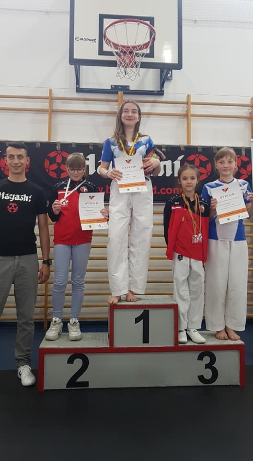 Pleszewscy karatecy z medalami Akademickich Mistrzostw Polski i Ogólnopolskiego Turnieju Karate 