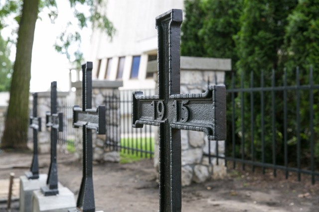 Cmentarz wojenny w Krakowie-Łagiewnikach, zdjęcia z lipca 2016.
