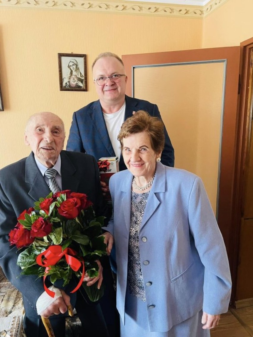 Franciszek Grajkowski z Piły skończył 100 lat! A od 68 lat jest w szczęśliwym związku małżeńskim! 