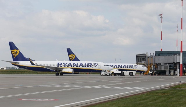 Ryanair odwołuje loty. Problem dotyka tysiące pasażerów.