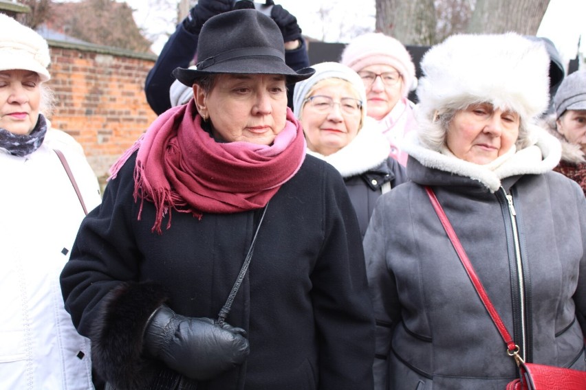 Spacer historyczny "Śladami powstania styczniowego w Radomsku". ZDJĘCIA