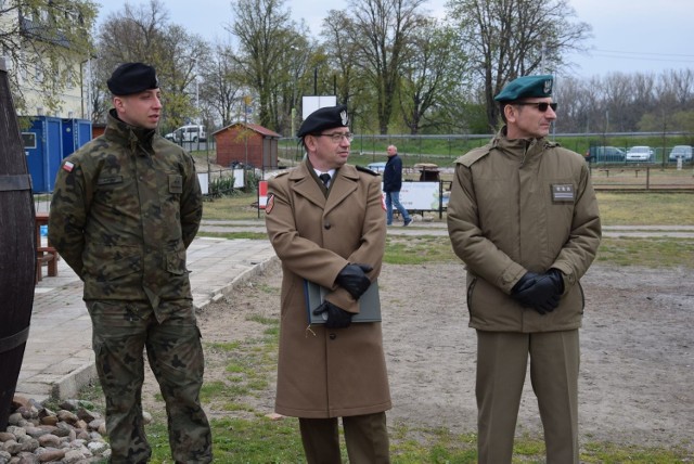 20-lecie Samodzielnej Jednostki Strzeleckiej. W programie pikniku były m.in.:  uroczysta zbiórka jednostki i przyrzeczenie strzeleckie, dogoterapia - zabawy z i pokaz wyposażenia indywidualnego i sprzętu 10 Brygady Kawalerii Pancernej