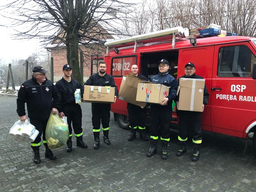 Strażacy z OSP Poręba Radlna zorganizowali zbiórkę darów...