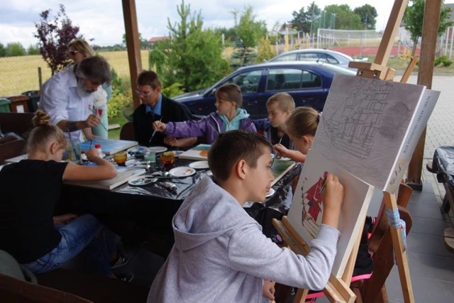 Nieodłącznym elementem plenerów w Łazieńcu są warsztaty artystyczne.