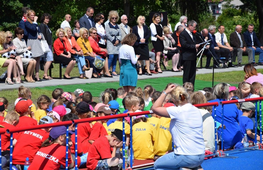 Powstał orlik lekkoatletyczny w Malborku. Uroczyste otwarcie obiektu [ZDJĘCIA]