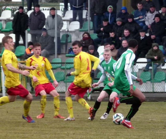 Pelikan przegrał ze Zniczem Pruszków 0:2