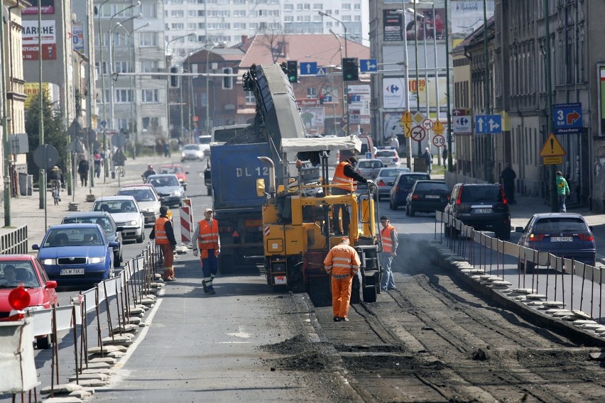 Remont ulic Wrocławskiej i II Armii Wojska Polskiego w Legnicy, zobaczcie zdjęcia