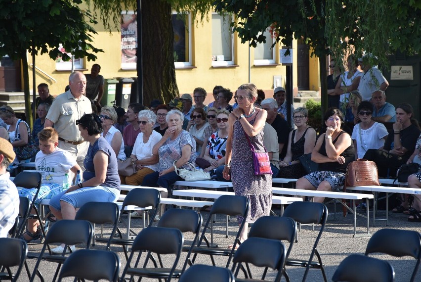 Koncertowy wieczór na margonińskim rynku. Pierwszy dzień V Pałuckiego Festiwalu Orkiestr Dętych