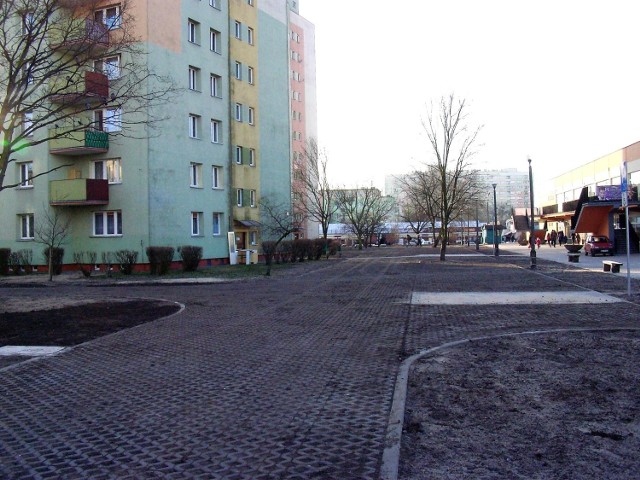 Nowy parking jeszcze pusty. Prawdopodobnie będzie uruchomiony w przyszłym tygodniu.