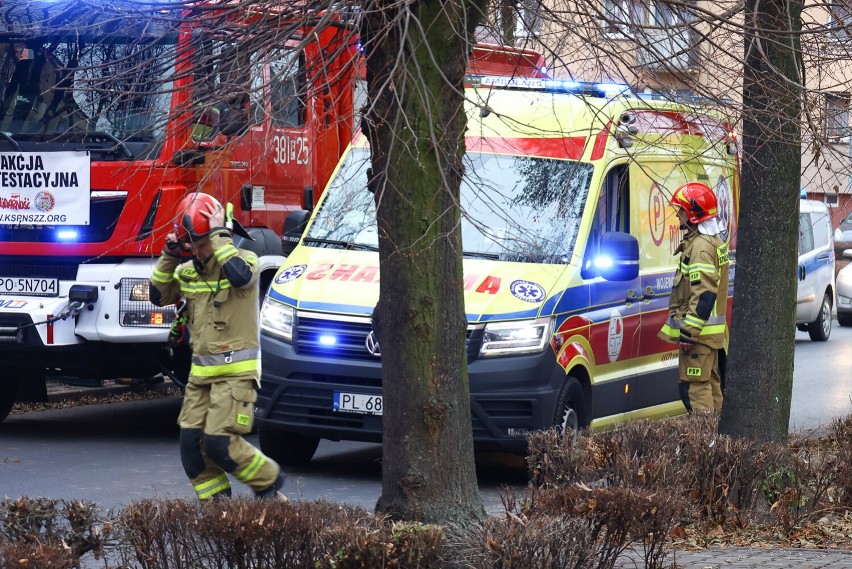 Ewakuacja mieszkańców w bloku przy Wojska Polskiego. Ktoś poczuł gaz