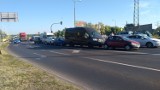 Wypadek w Poznaniu przy moście Lecha. Zderzyło się 6 samochodów. Ogromne korki [ZDJĘCIA]