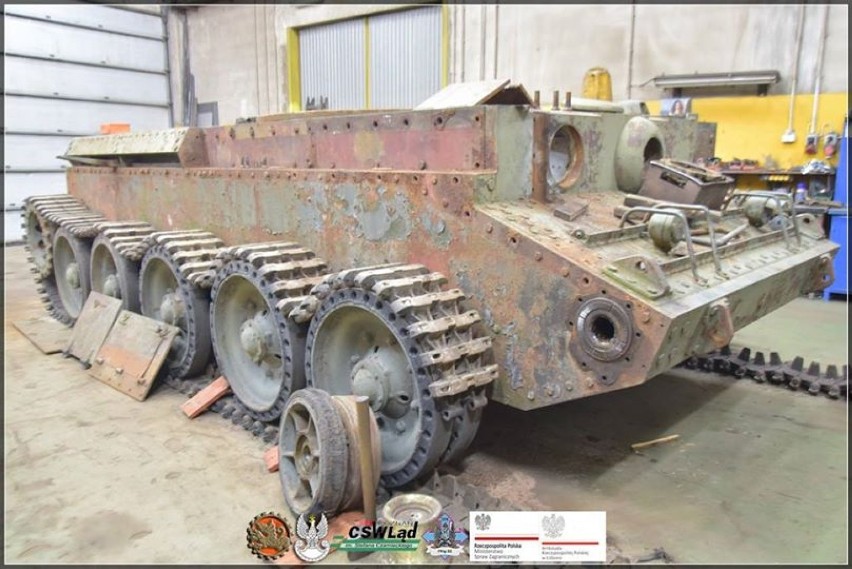 Trwa remont czołgu  Centaur mk I