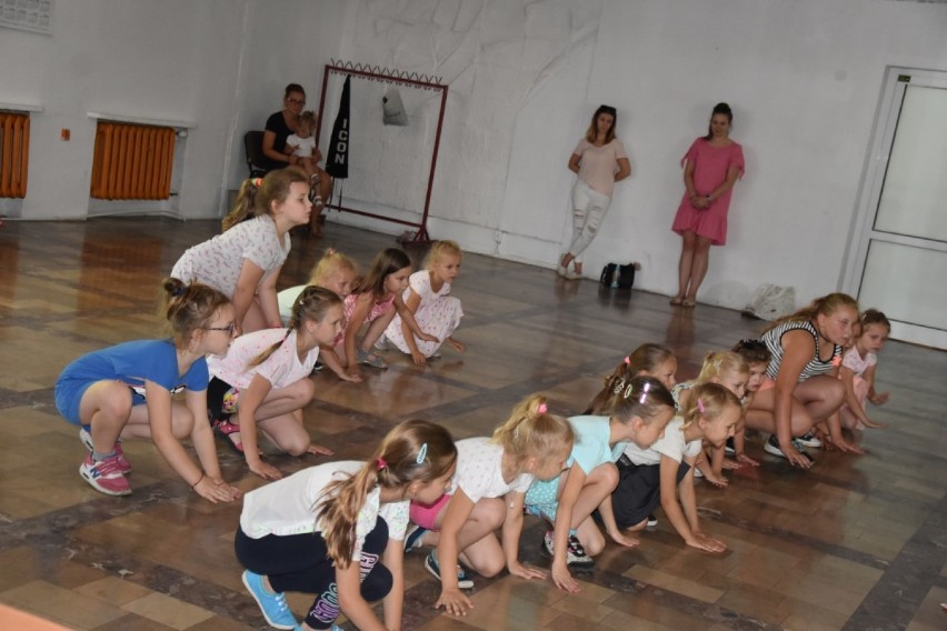 Wakacyjne warsztaty taneczne w Miejskim Domu Kultury w Wągrowcu [ZDJĘCIA]