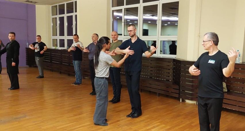 Chełm. Ćwiczyli tango pod okiem mistrza z Argentyny w Chełmskim Domu Kultury. Zobacz zdjęcia