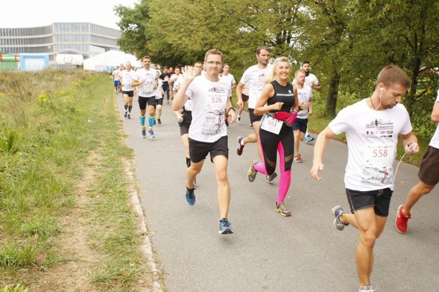 Królewski Festiwal Biegowy Wilanów 2018. Biegłeś na 10 km lub 5 km? Szukaj się w galerii [ZDJĘCIA]