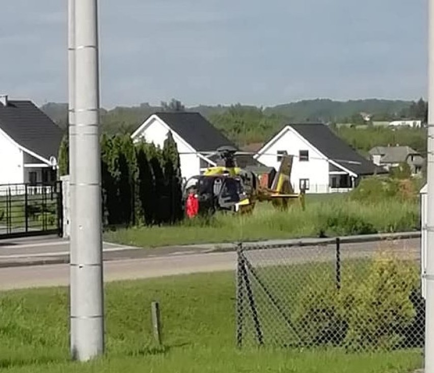 55-latek z obrażeniami nóg trafił do szpitala