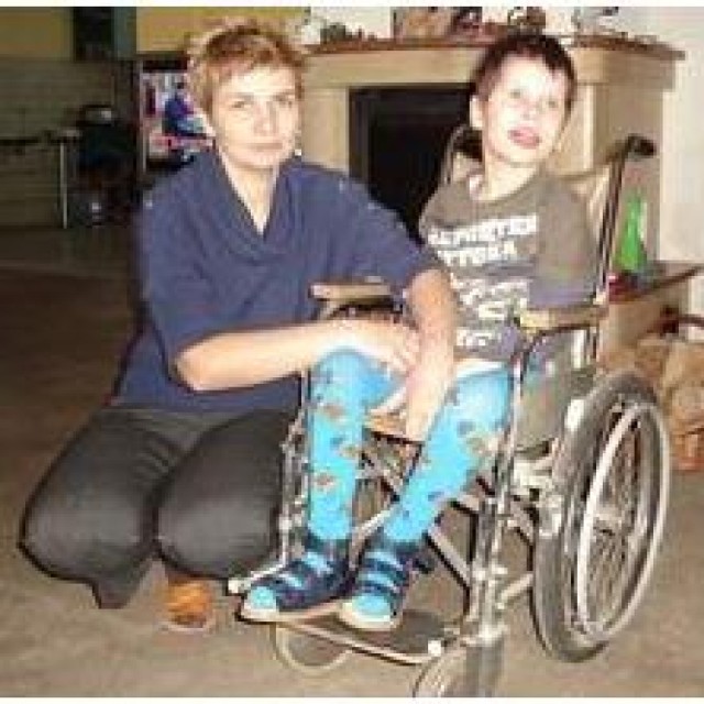 – Jak tylko go naprawimy, zaczniemy naukę – mówi Ewa Stankiewicz, mama niepełnosprawnego chłopca.