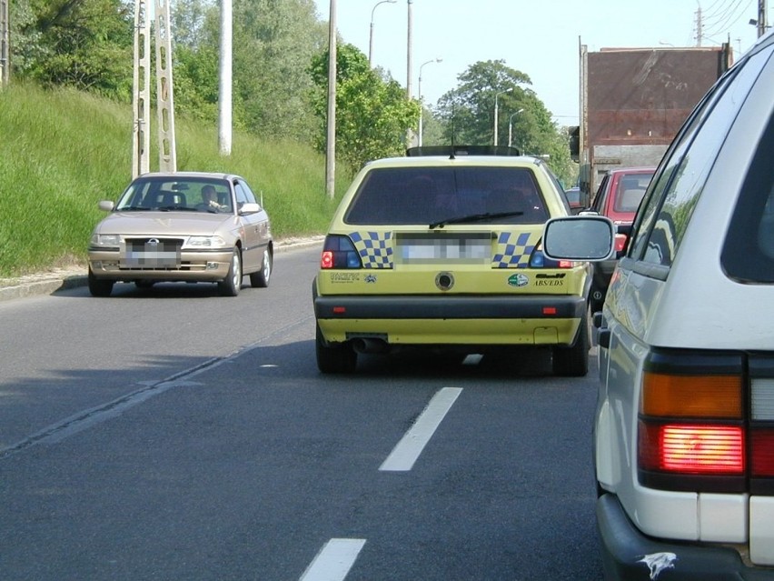 Rura i do przodu, czyli wyprzedzanie na trzeciego

Stały...