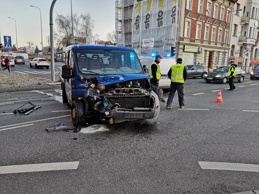 Do wypadku doszło po godzinie 7 rano w środę, 5 grudnia. Na...