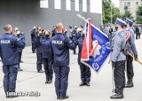 Praca i zarobki w policji w 2022 roku. Ile zarobią nowi funkcjonariusze wchodząc w szeregi policji. Jakie są warunki przyjęcia?