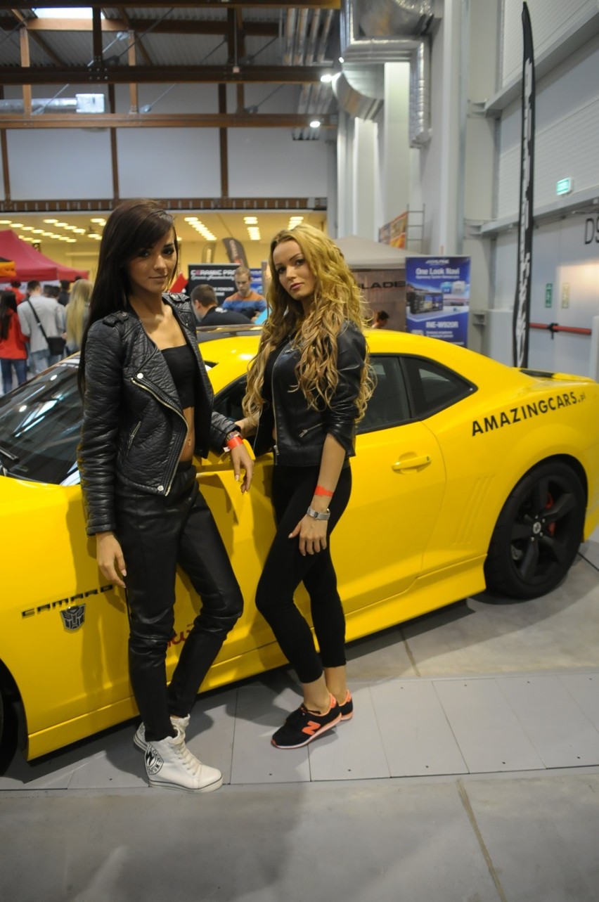 Piękne samochody i jeszcze piękniejsze kobiety. Zobacz zdjęcia z Moto Show Kraków 2015
