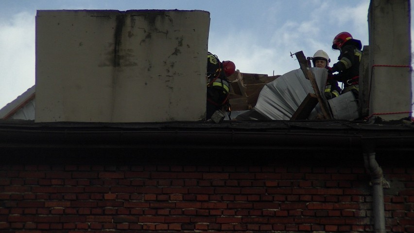 Wichura w Kaliszu zerwała dach domu na ulicy Granicznej